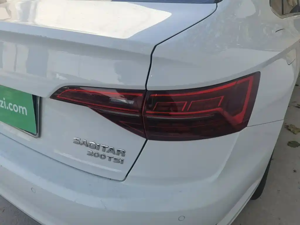 Volkswagen Sagitar — миниатюра 8