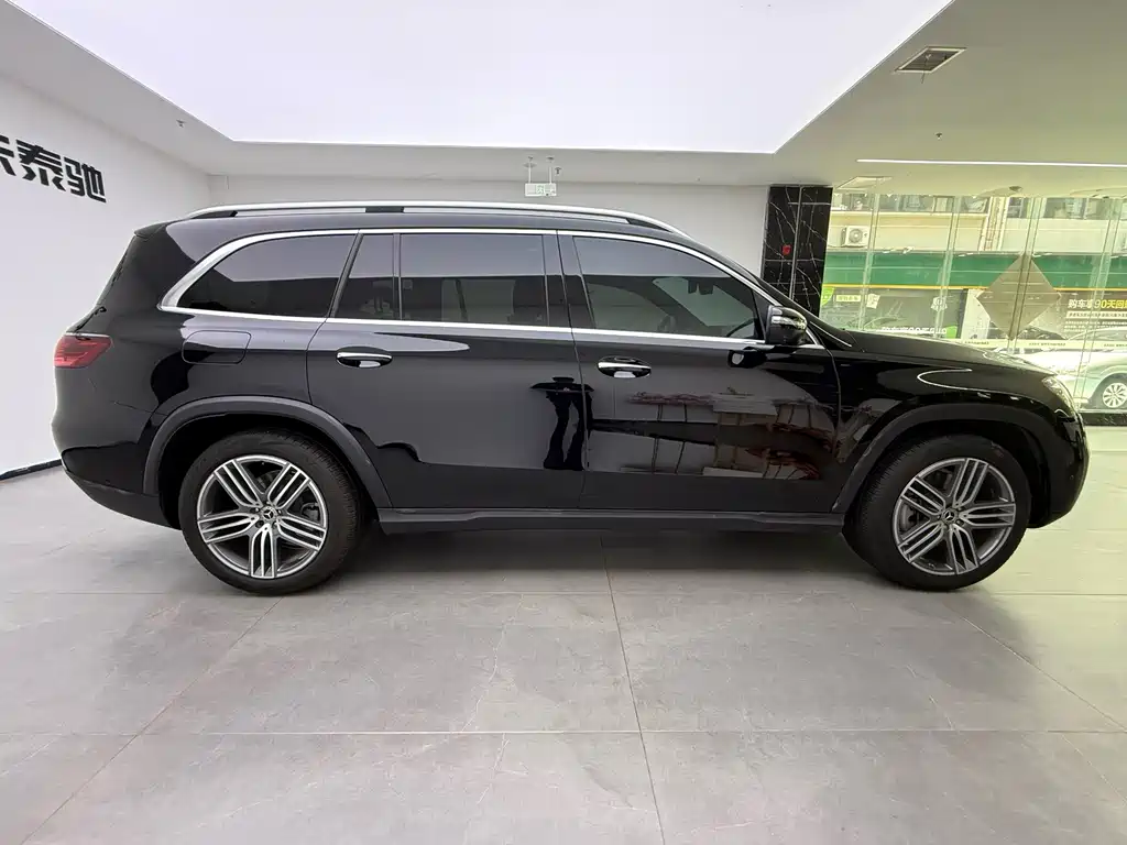 Mercedes-Benz GLS — миниатюра 11