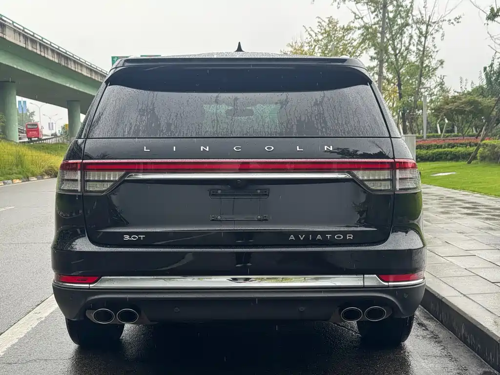 Lincoln Aviator — миниатюра 6