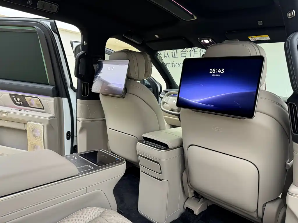 NIO 蔚来ES9 — миниатюра 21