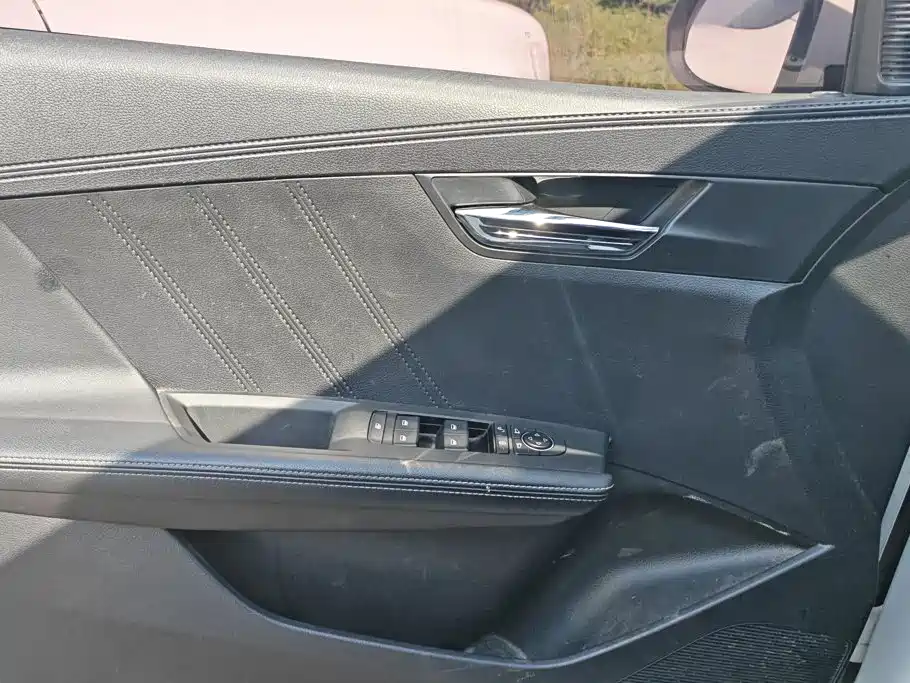 BYD e3 — миниатюра 7