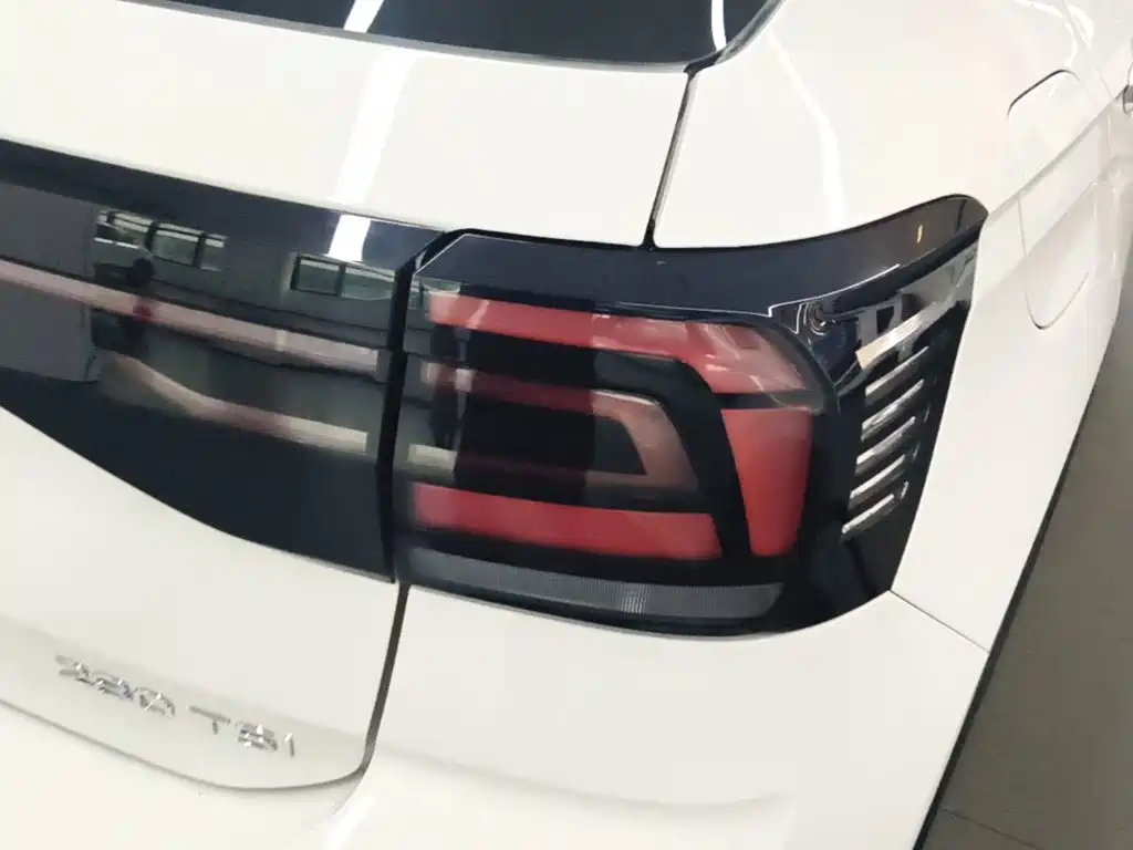 Volkswagen T-Cross — миниатюра 8