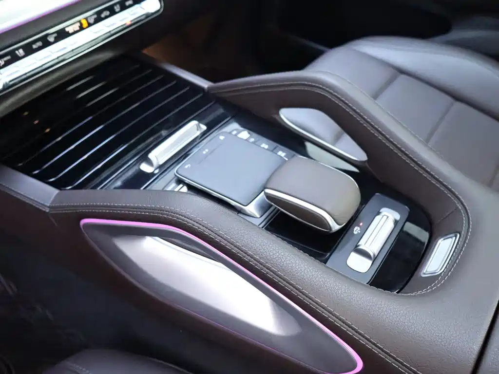 Mercedes-Benz GLE (Import) — миниатюра 12