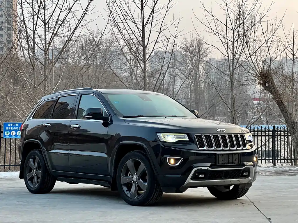 JEEP GRAND CHEROKEE