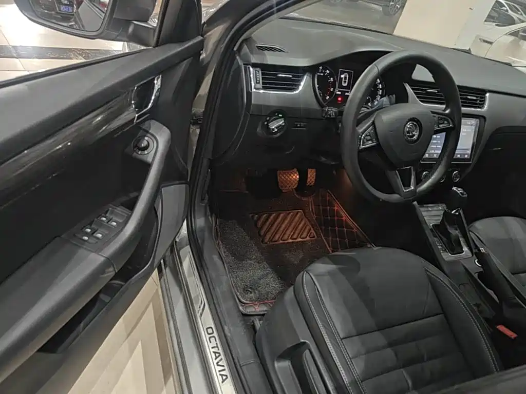 Skoda Octavia — миниатюра 16