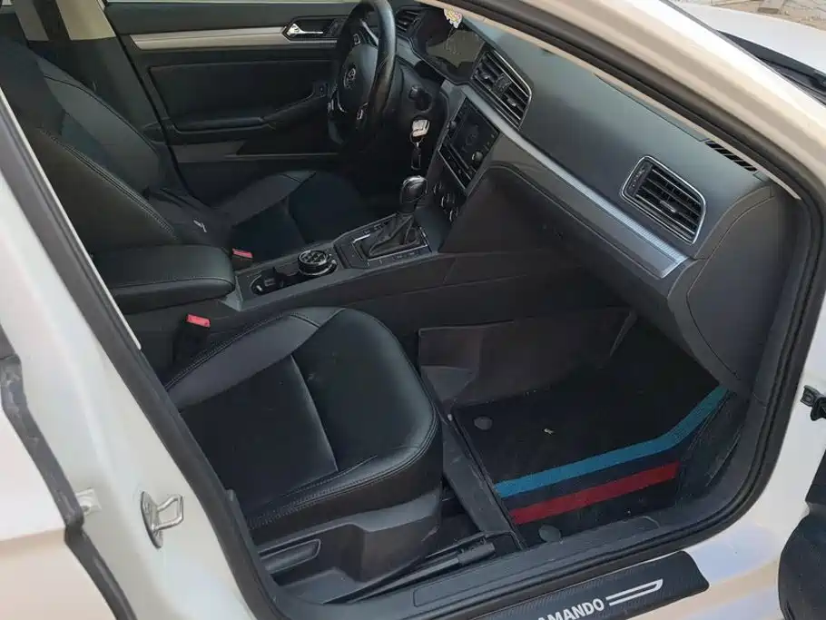 Volkswagen Lamando — миниатюра 8
