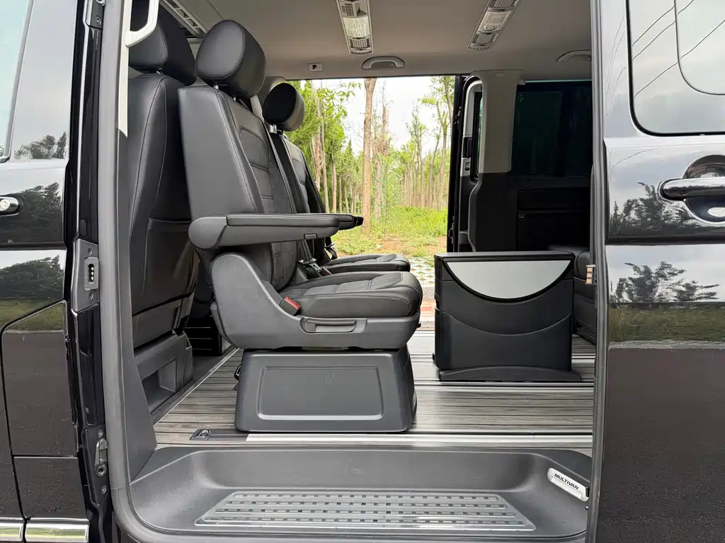 Volkswagen Multivan — миниатюра 19