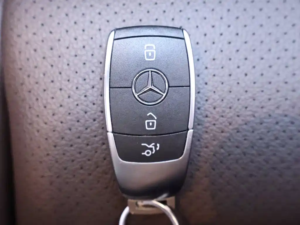 Mercedes-Benz GLE (Import) — миниатюра 25