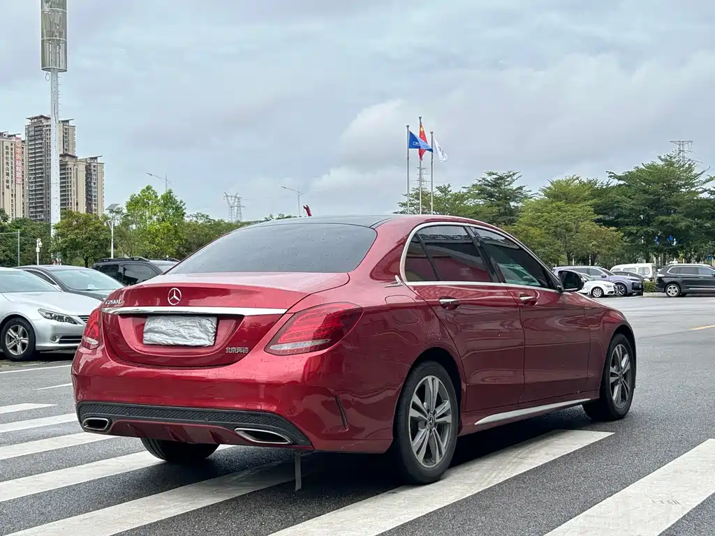 Mercedes-Benz C-Class — миниатюра 7