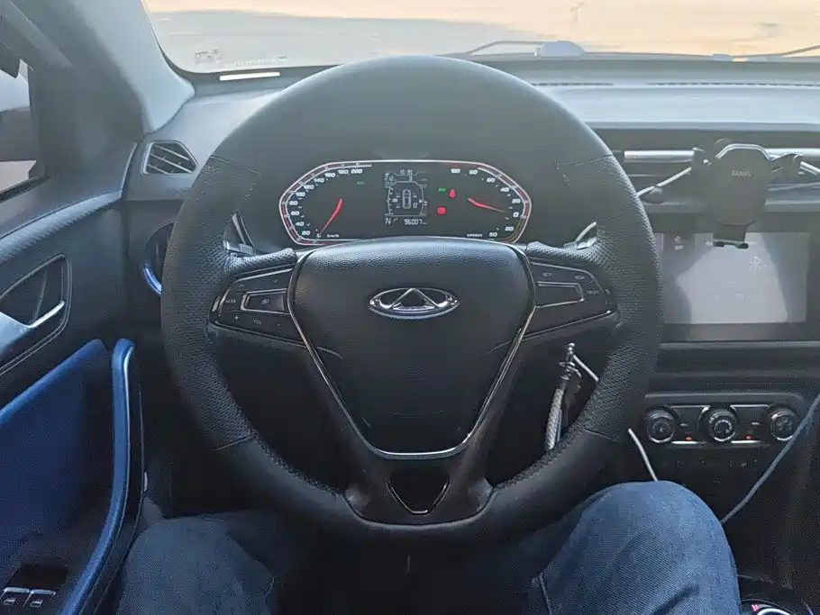 Chery New Energy Tiggo 3xe — миниатюра 15