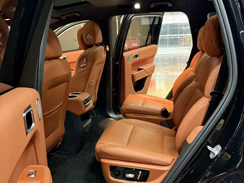 Li Auto Li L8 — миниатюра 5