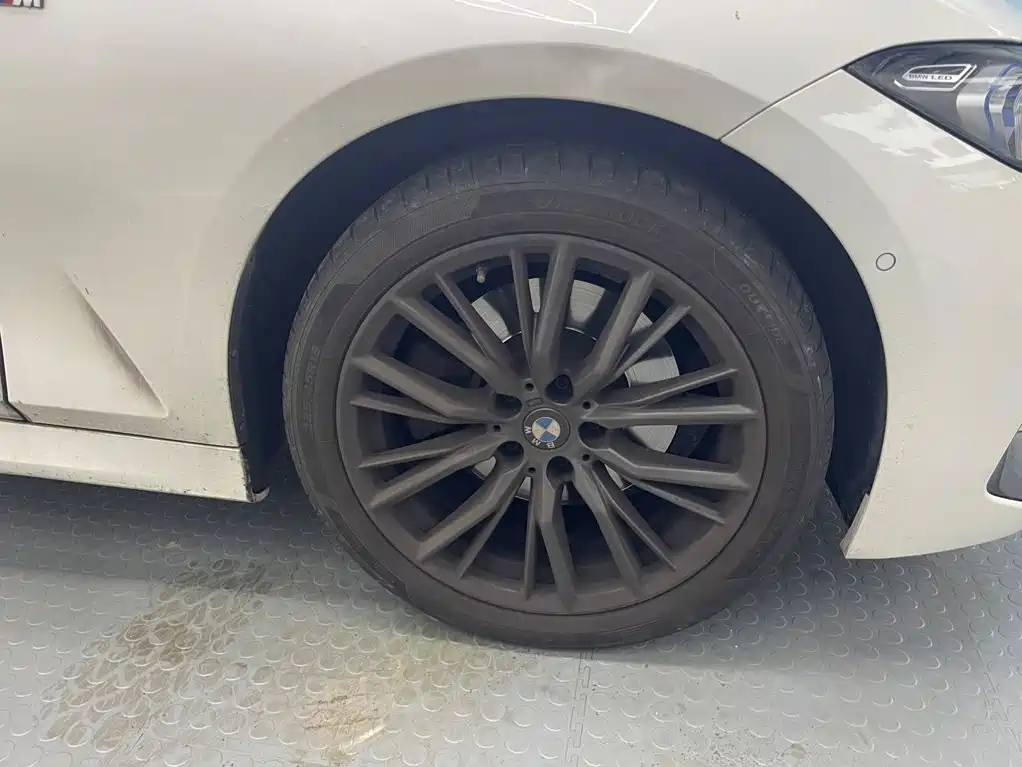 BMW 3 Series — миниатюра 3