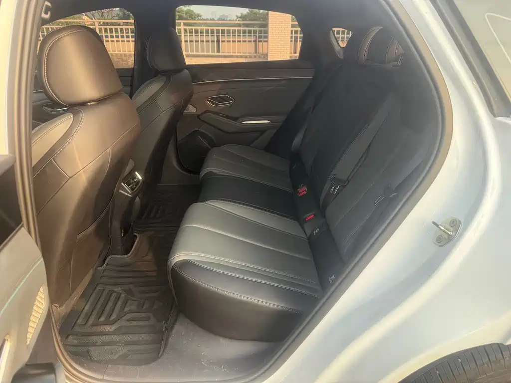 BYD Qin L — миниатюра 10