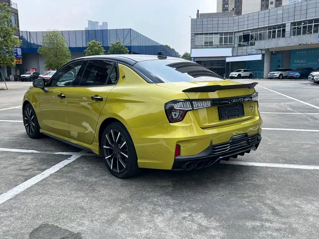 Lynk & Co 03 — миниатюра 13