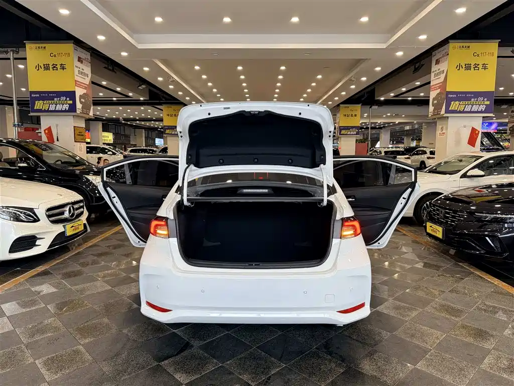 Toyota Corolla — миниатюра 31