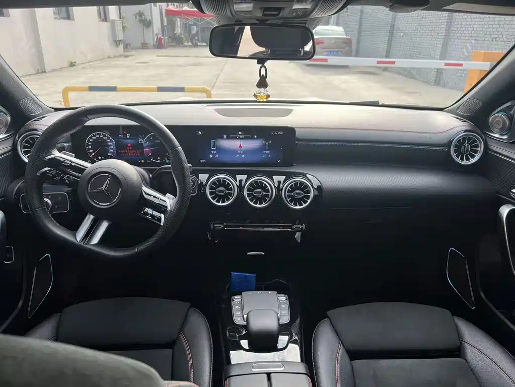 Mercedes-Benz A-Class — миниатюра 4