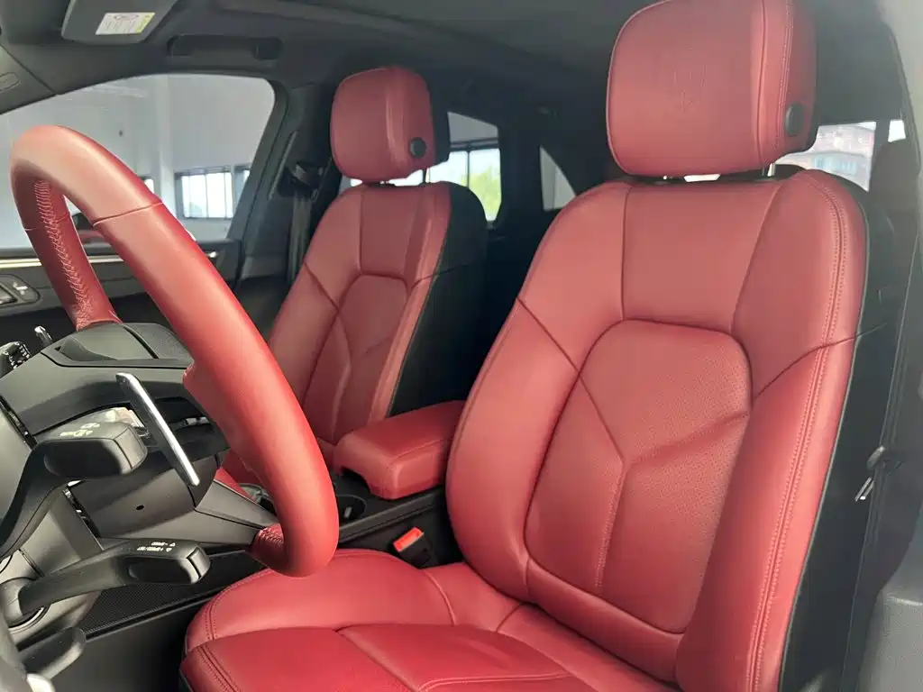 Porsche Macan — миниатюра 9
