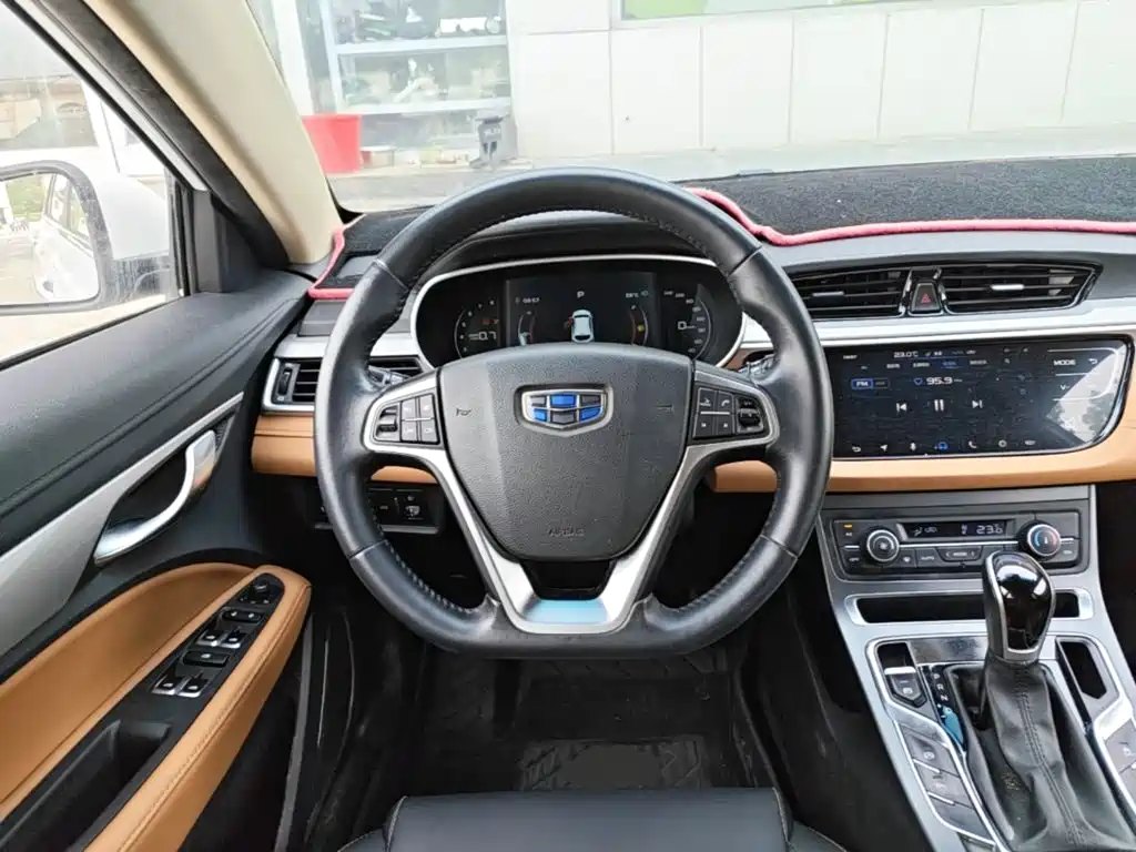 Geely Vision S1 — миниатюра 11