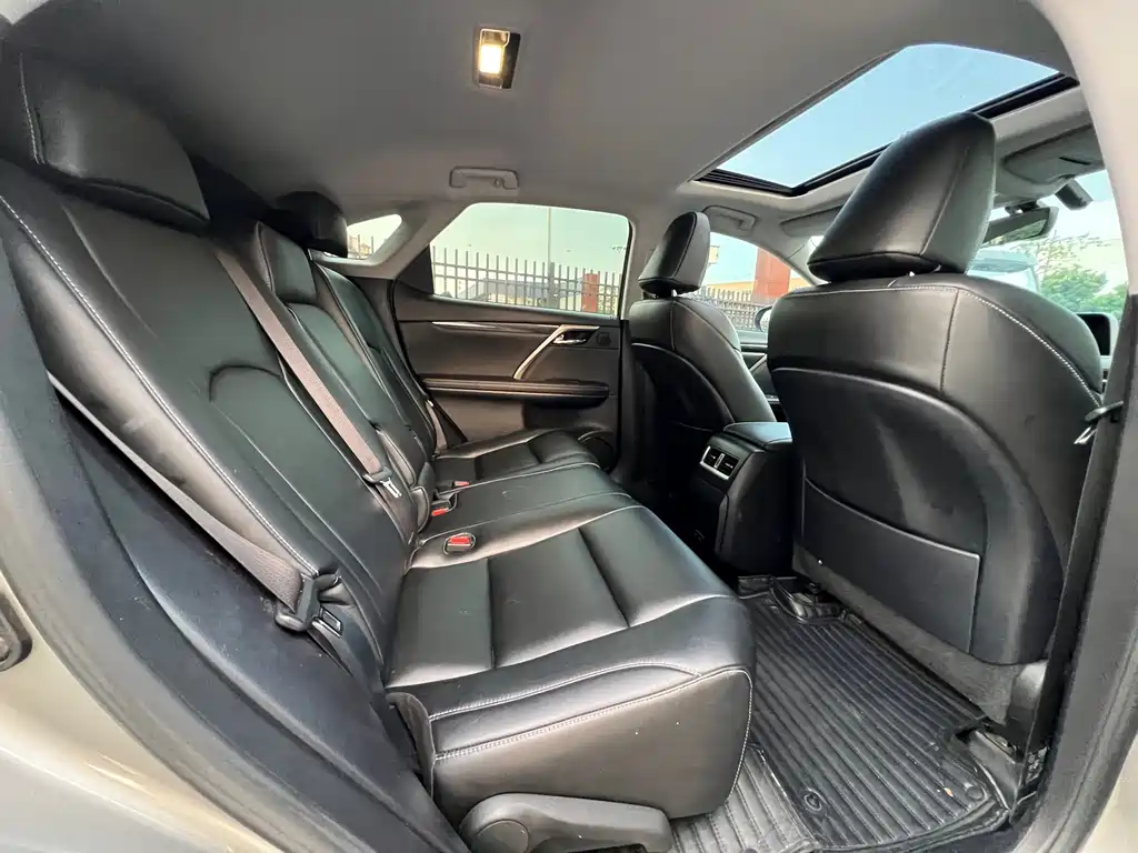 Lexus RX — миниатюра 9