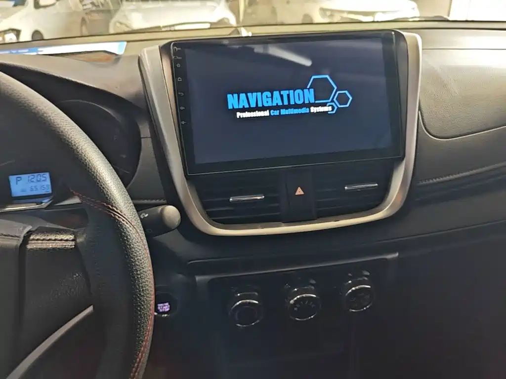 Toyota Yaris L — миниатюра 13