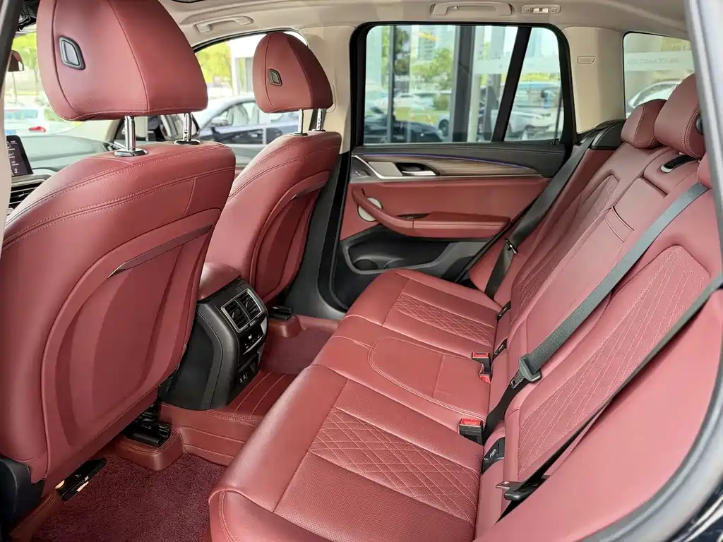 BMW X3 — миниатюра 9