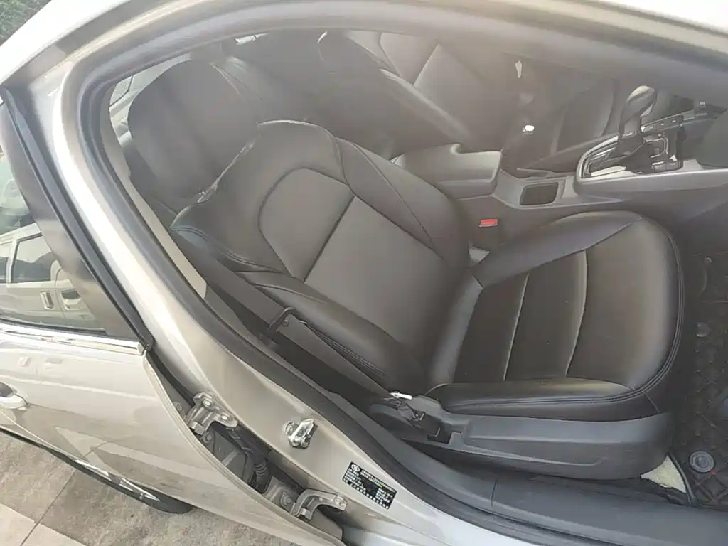 Chevrolet Malibu — миниатюра 25