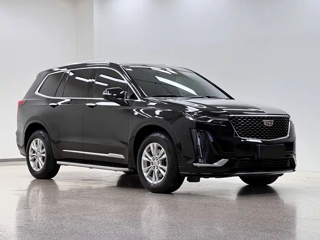CADILLAC XT6