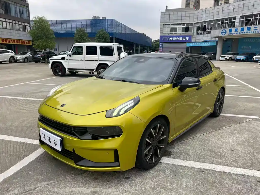 Lynk & Co 03 2020