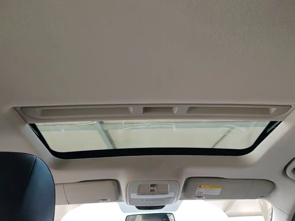 Roewe i5 — миниатюра 18