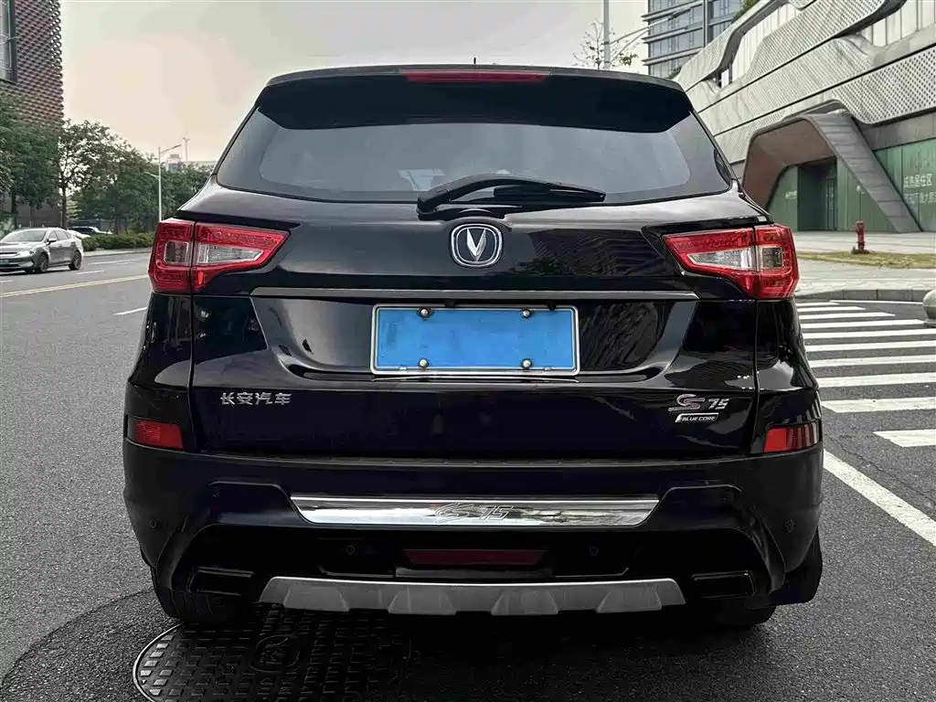 Changan CS75 — миниатюра 8