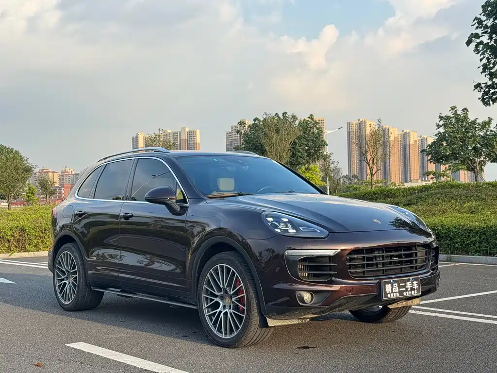 Porsche Cayenne — миниатюра 3