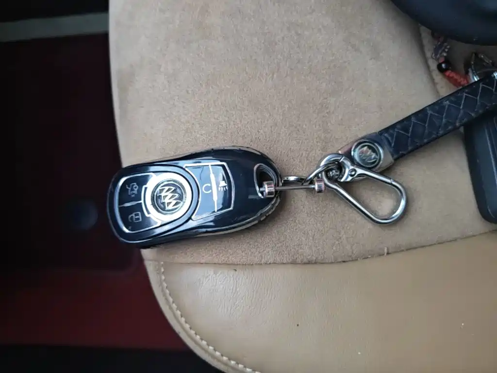 Buick LaCrosse — миниатюра 9