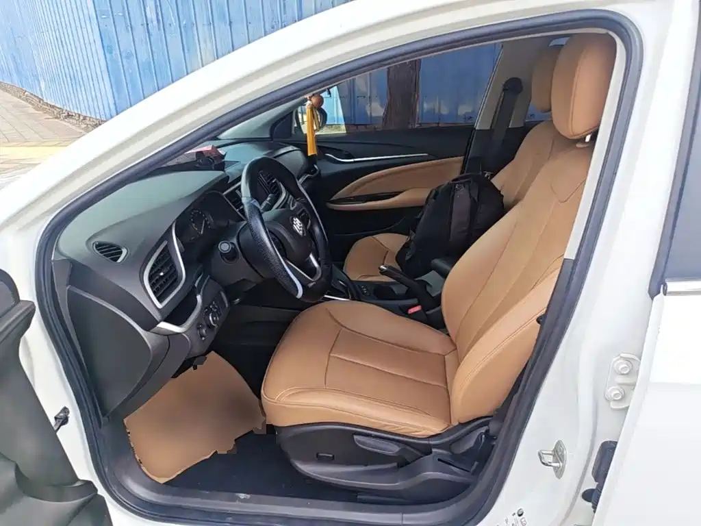 Buick Excelle — миниатюра 15