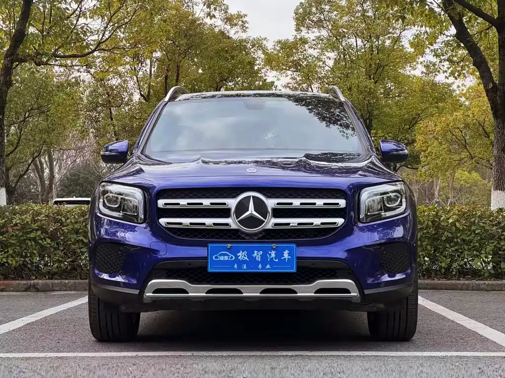 MERCEDES-BENZ GLB