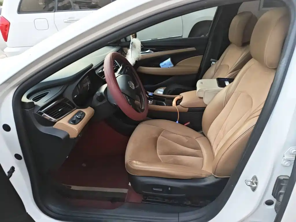 Buick LaCrosse — миниатюра 15