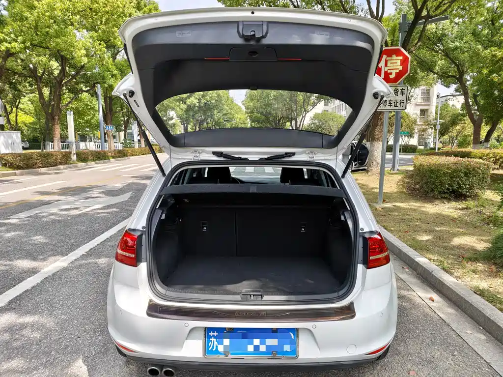 Volkswagen Golf — миниатюра 20