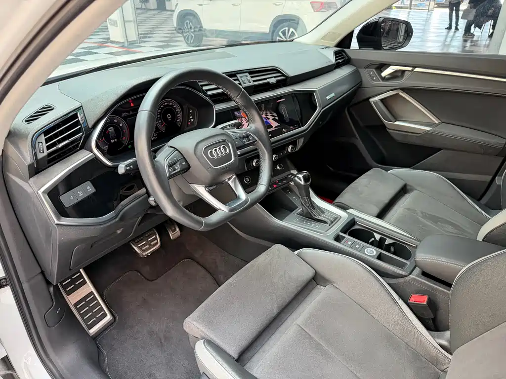 Audi Q3 — миниатюра 6