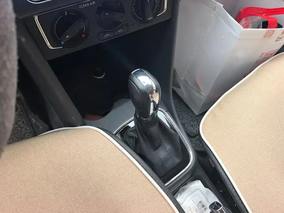 Volkswagen Polo — миниатюра 16