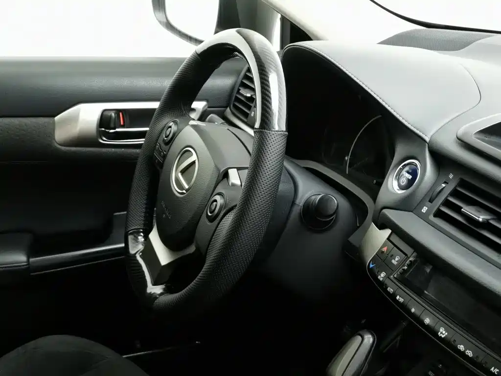 Lexus CT — миниатюра 22