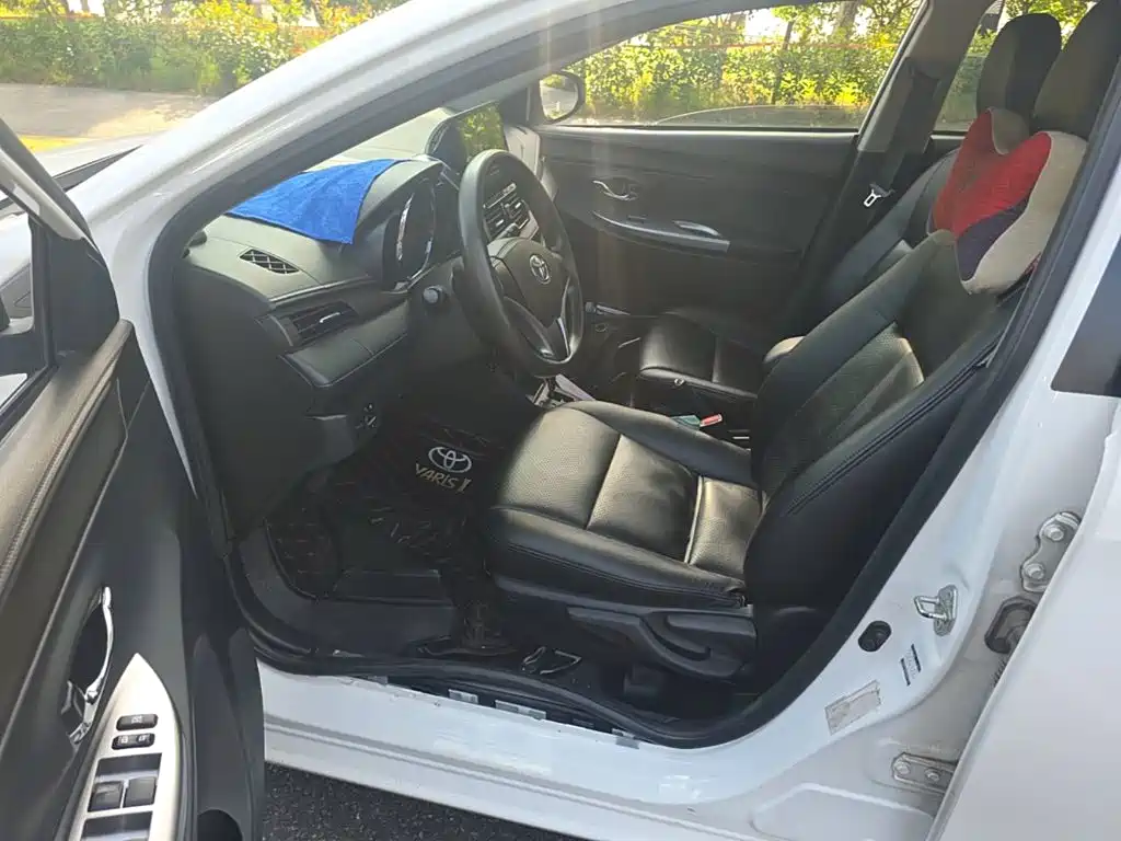 Toyota Yaris L — миниатюра 15