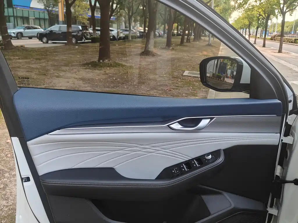 Geely Xingrui — миниатюра 6