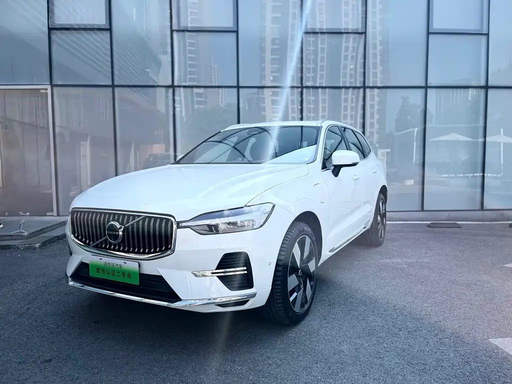 Volvo XC60 PHEV 2024