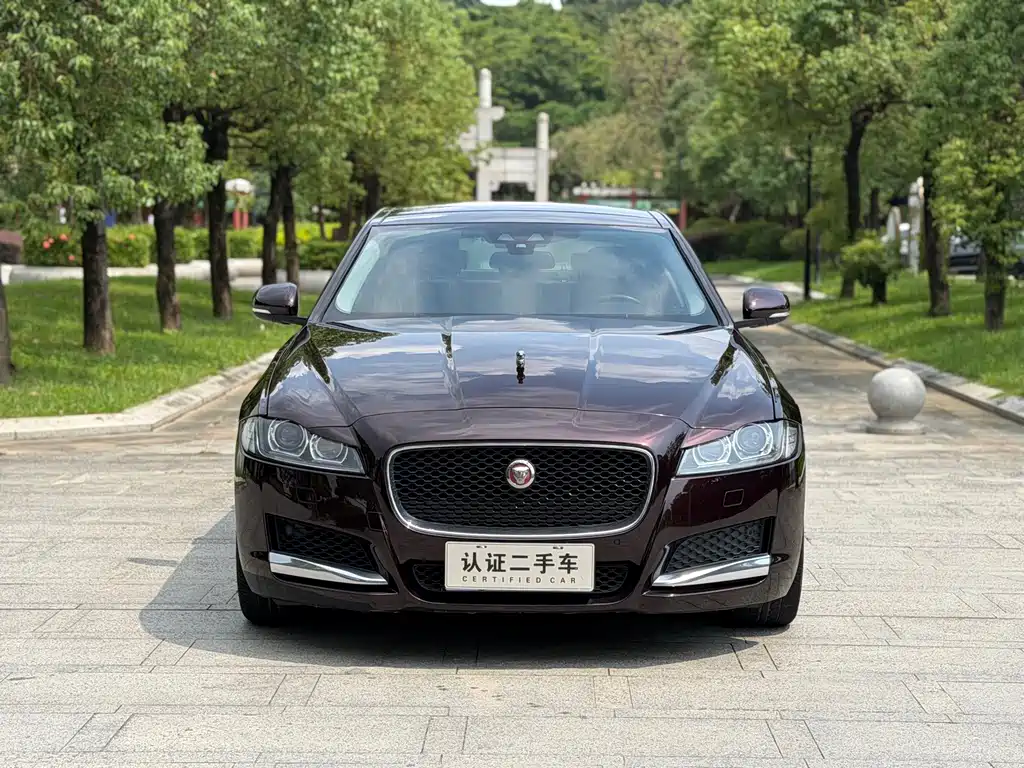 Jaguar XFL — миниатюра 2