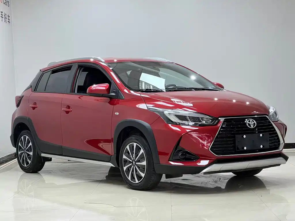 Toyota Yaris L — миниатюра 3