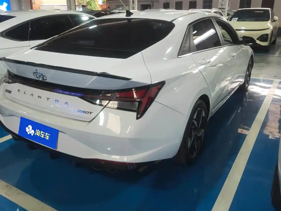MODERN ELANTRA