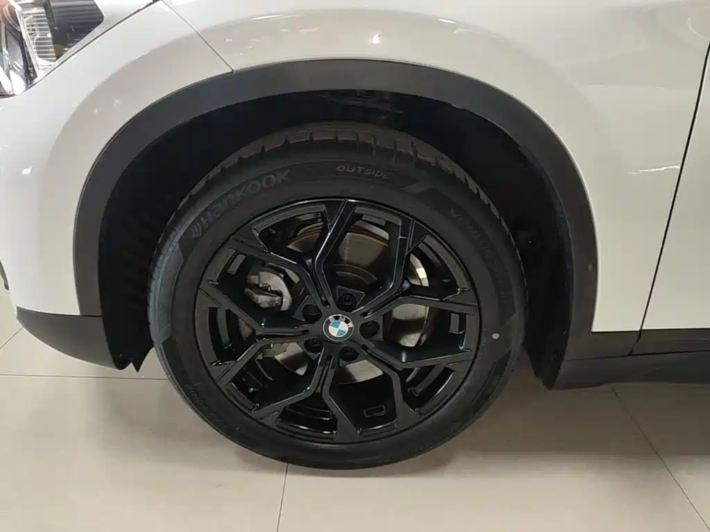 BMW X1 — миниатюра 23