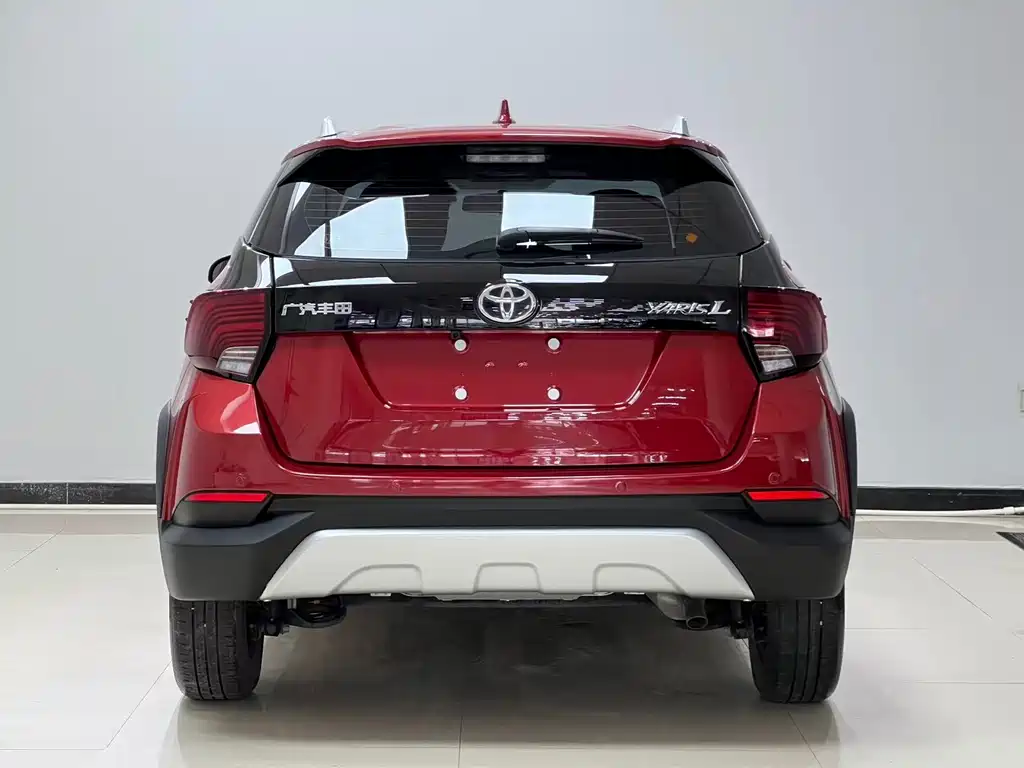 Toyota Yaris L — миниатюра 5