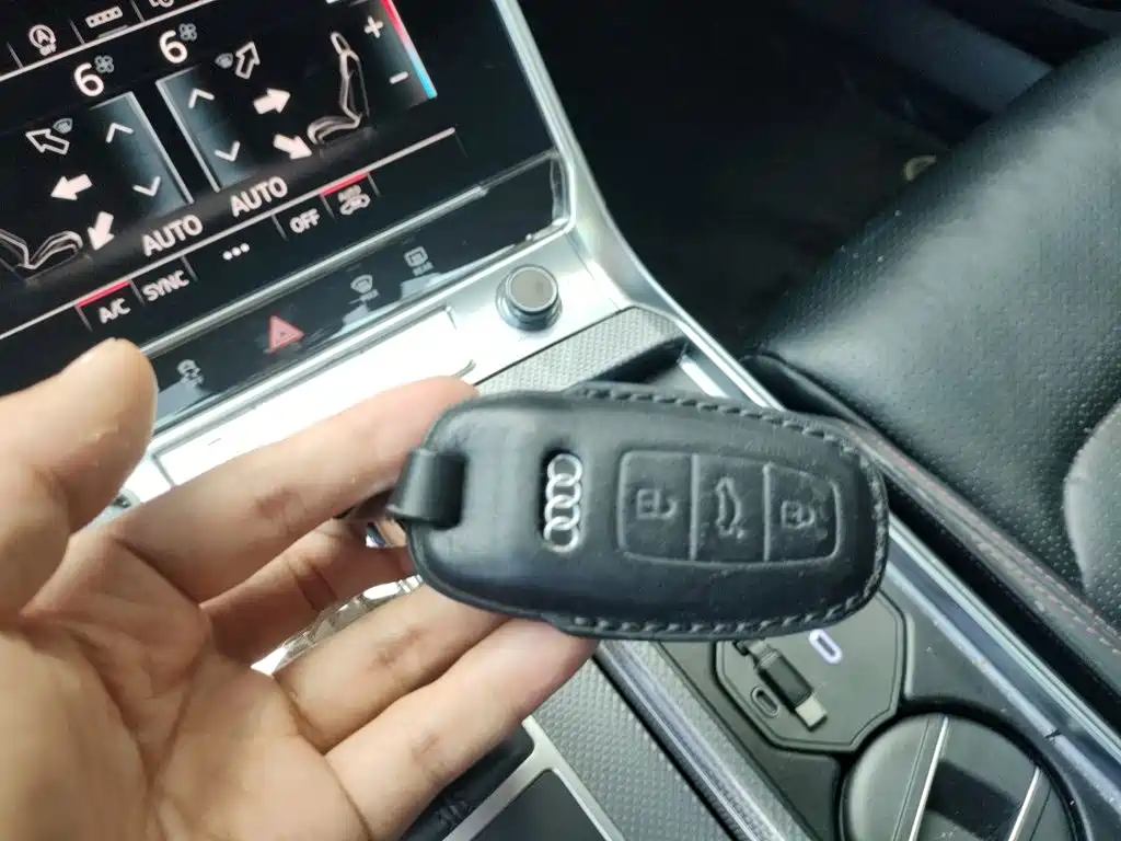 Audi A6L — миниатюра 12