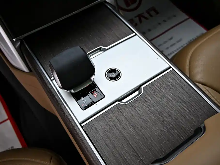 Land Rover Range Rover — миниатюра 19