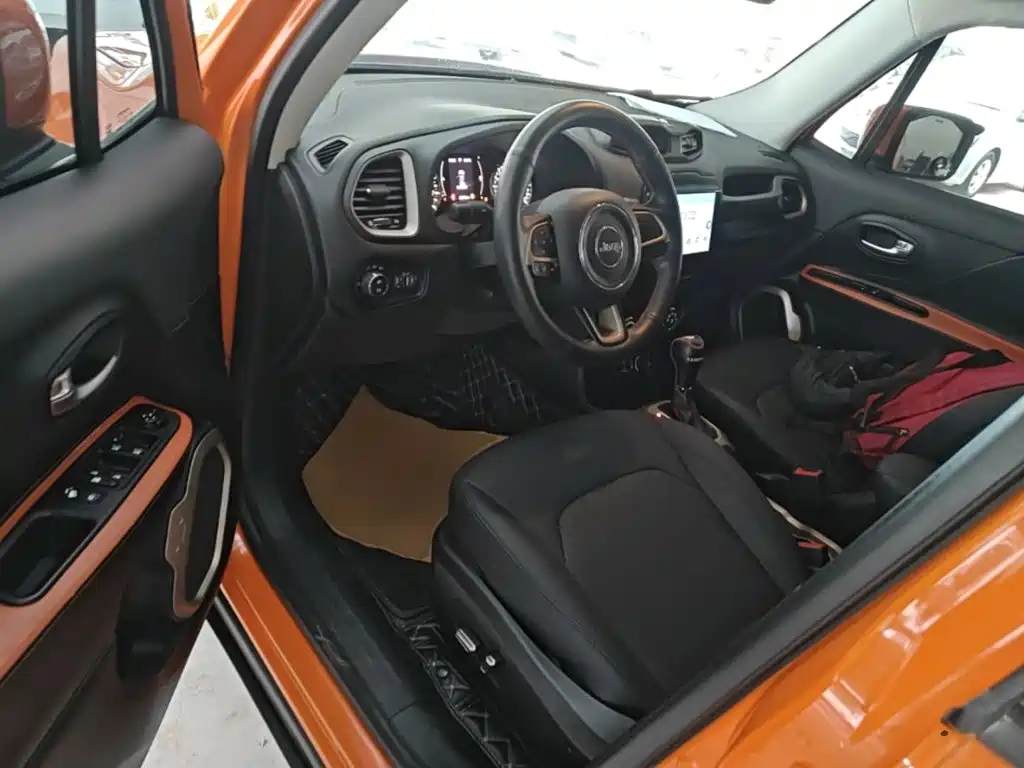 Jeep Renegade — миниатюра 16